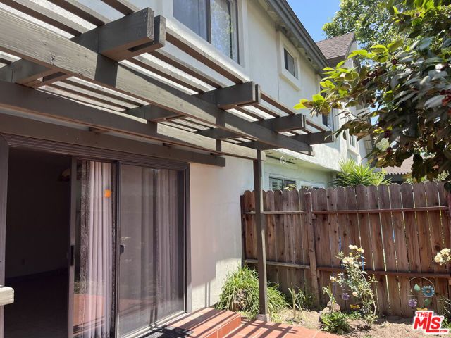9643 Karmont Avenue, South Gate, CA 90280