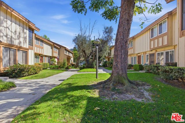 9643 Karmont Avenue, South Gate, CA 90280