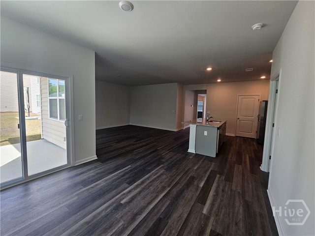 145 Kraft, Pooler, GA 31322