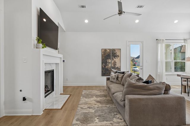 2216 Drake Street, Fort Worth, TX 76008