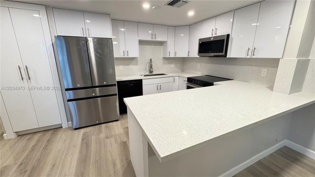 10210 SW 154th Pl 110-8, Miami, FL 33196