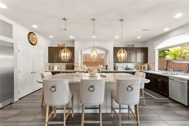 11007 Gaelic Hills Drive, Las Vegas, NV 89141