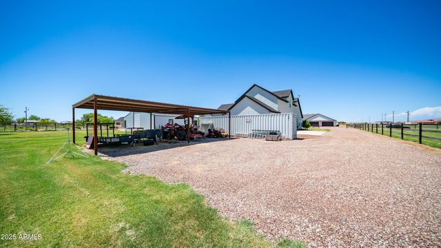 29617 W EAGLE Drive, Palo Verde, AZ 85343