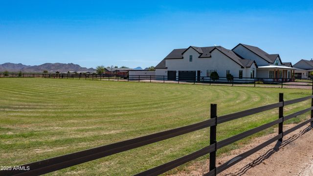 29617 W EAGLE Drive, Palo Verde, AZ 85343