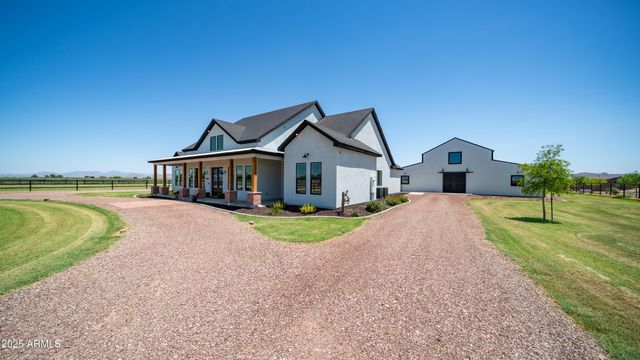 29617 W EAGLE Drive, Palo Verde, AZ 85343