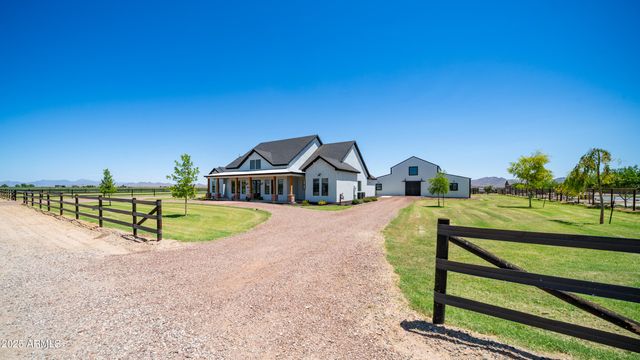 29617 W EAGLE Drive, Palo Verde, AZ 85343