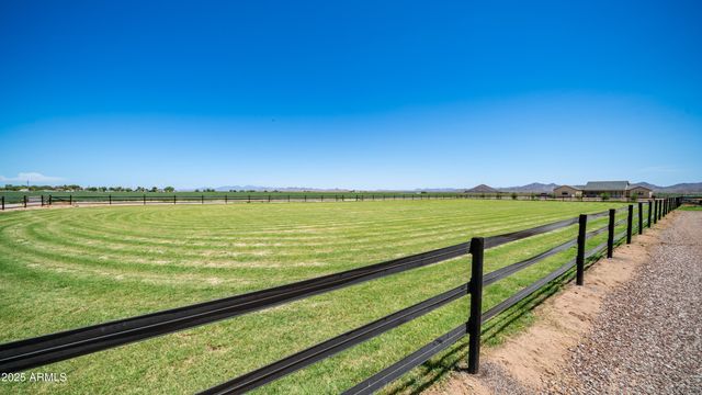 29617 W EAGLE Drive, Palo Verde, AZ 85343