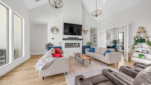 29617 W EAGLE Drive, Palo Verde, AZ 85343