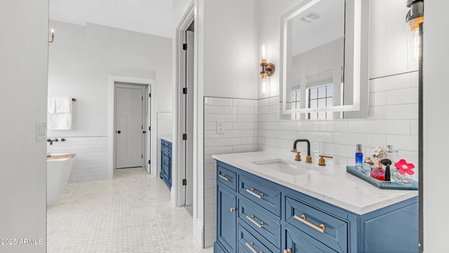 29617 W EAGLE Drive, Palo Verde, AZ 85343