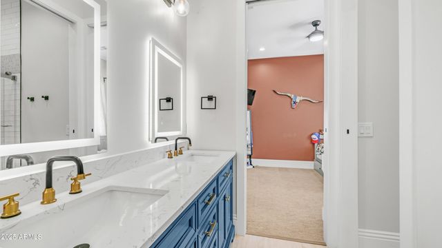 29617 W EAGLE Drive, Palo Verde, AZ 85343