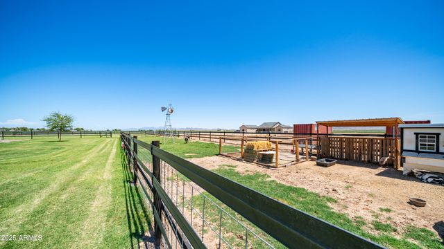 29617 W EAGLE Drive, Palo Verde, AZ 85343