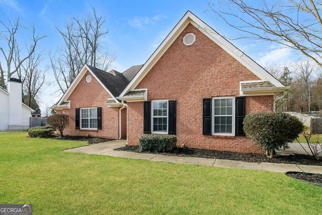 126 Pinehaven Court, Mcdonough, GA 30252