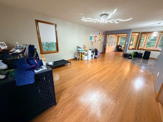 31 Old Farm Rd, Palmer, MA 01069