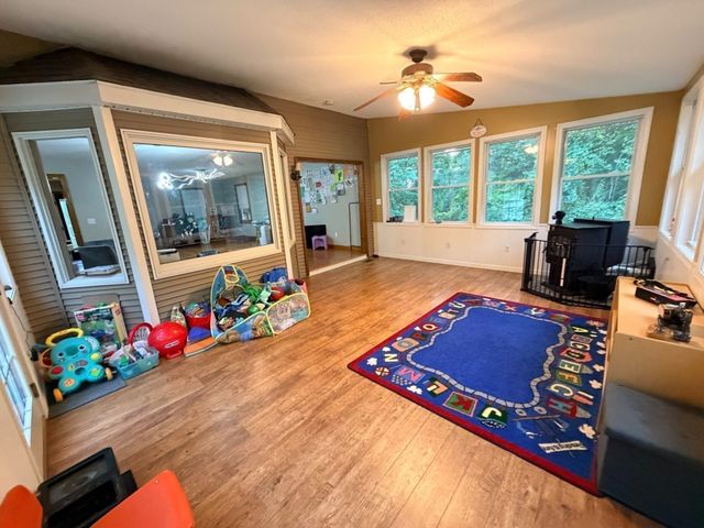 31 Old Farm Rd, Palmer, MA 01069