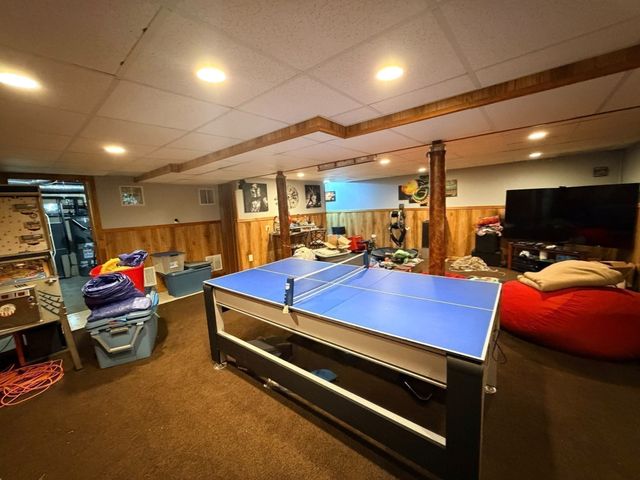31 Old Farm Rd, Palmer, MA 01069