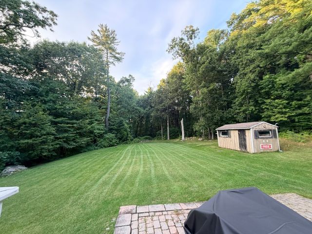 31 Old Farm Rd, Palmer, MA 01069
