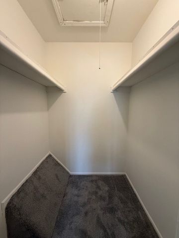 457 James Court B, Glendale Heights, IL 60139