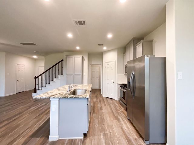 404 Camino Bay Drive, Katy, TX 77493