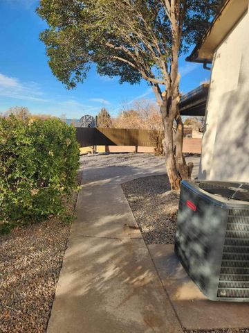 5901 Concordia Road NE, Albuquerque, NM 87111