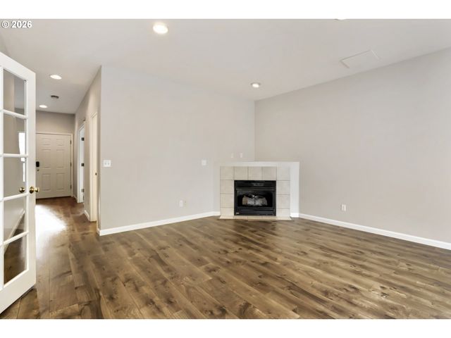 16161 Nw FESCUE Ct, Portland, OR 97229