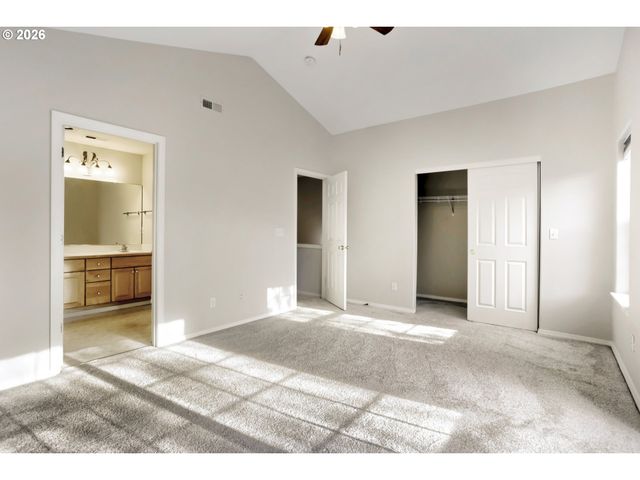 16161 Nw FESCUE Ct, Portland, OR 97229