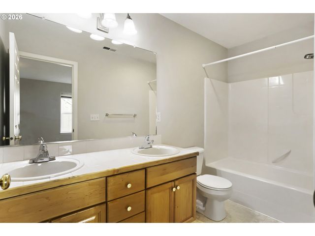 16161 Nw FESCUE Ct, Portland, OR 97229