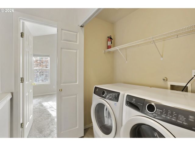 16161 Nw FESCUE Ct, Portland, OR 97229