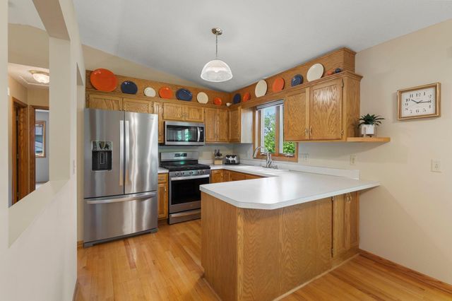 11721 Colorado Avenue N, Champlin, MN 55316