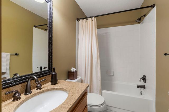 11721 Colorado Avenue N, Champlin, MN 55316