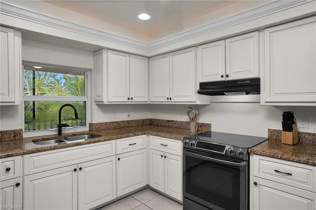 770 Kendall DR, MARCO ISLAND, FL 34145 — photo 5