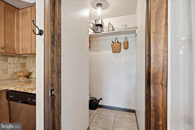 76 E TOMLIN STATION RD, Mickleton, NJ 08056