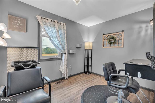76 E TOMLIN STATION RD, Mickleton, NJ 08056