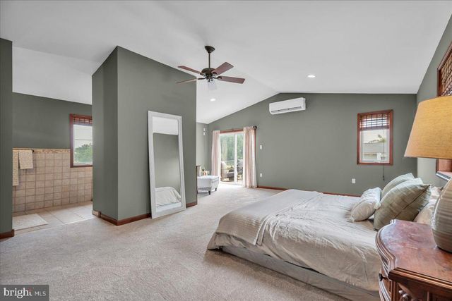 76 E TOMLIN STATION RD, Mickleton, NJ 08056