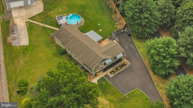 76 E TOMLIN STATION RD, Mickleton, NJ 08056
