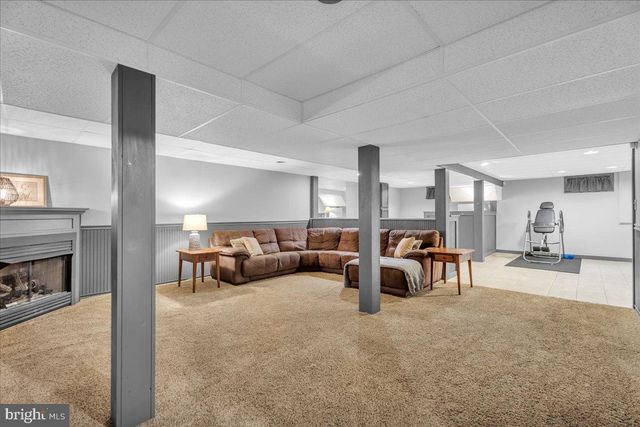 76 E TOMLIN STATION RD, Mickleton, NJ 08056