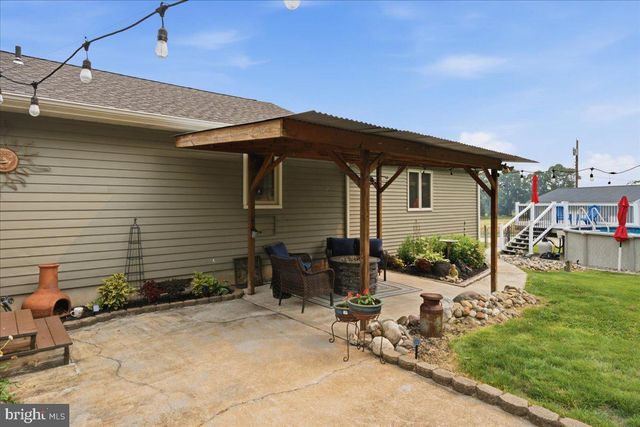 76 E TOMLIN STATION RD, Mickleton, NJ 08056