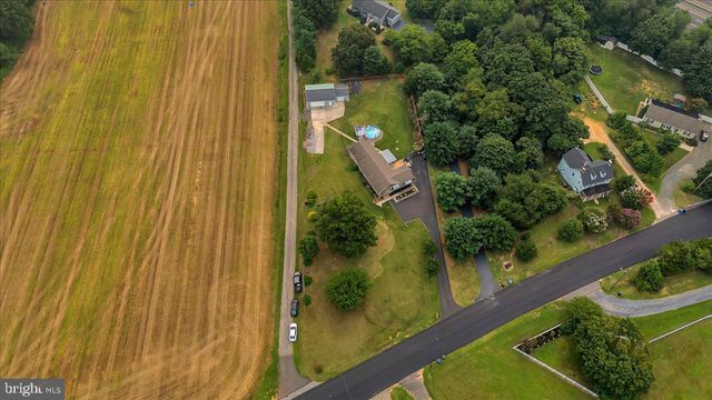 76 E TOMLIN STATION RD, Mickleton, NJ 08056