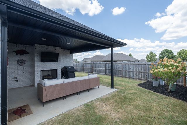 4502 W Barhem Drive, Fayetteville, AR 72704
