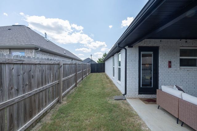 4502 W Barhem Drive, Fayetteville, AR 72704