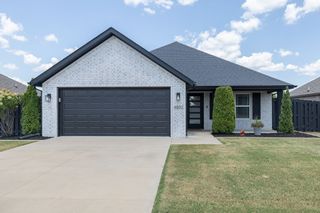 4502 W Barhem Drive, Fayetteville, AR 72704