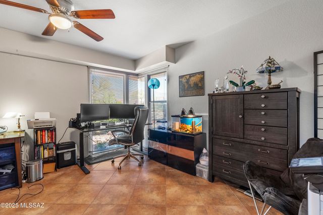 2162 E Barrett Lane, Tucson, AZ 85719