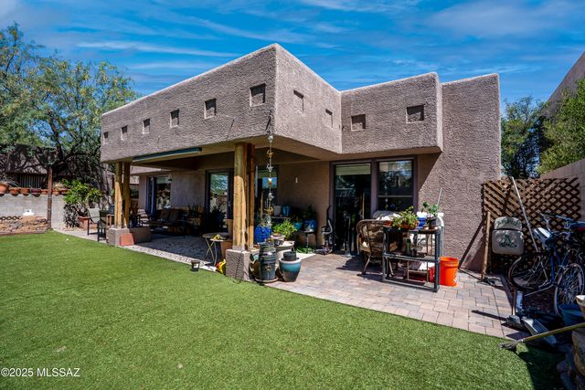 2162 E Barrett Lane, Tucson, AZ 85719