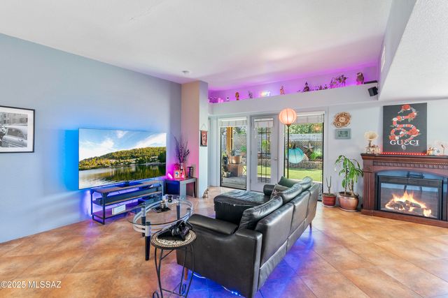 2162 E Barrett Lane, Tucson, AZ 85719