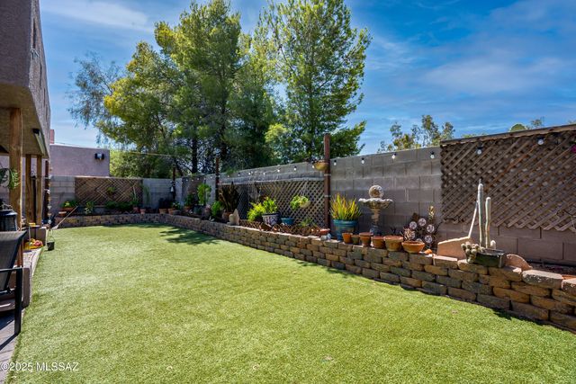 2162 E Barrett Lane, Tucson, AZ 85719