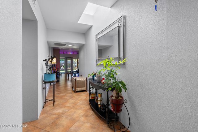 2162 E Barrett Lane, Tucson, AZ 85719