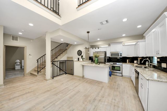 4510 Inker Street B, Houston, TX 77007