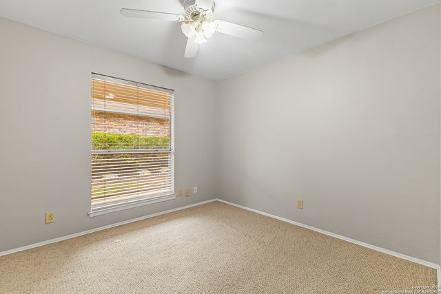 133 Bolerio, Universal City, TX 78148