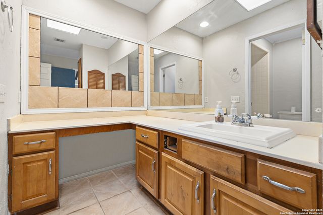 133 Bolerio, Universal City, TX 78148