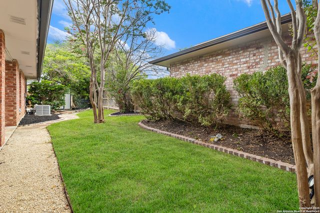 133 Bolerio, Universal City, TX 78148