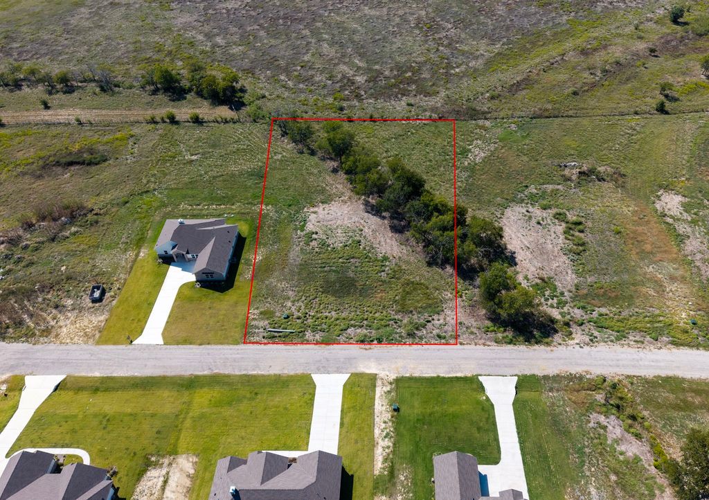 1016 Don Eve Court, Azle, TX 76020